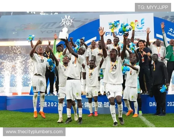 足球明星世界：顶级球员近期表现稳健，状态持续提升