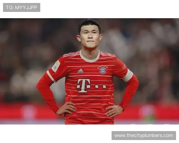 金玟哉：意甲最佳后卫荣誉加身