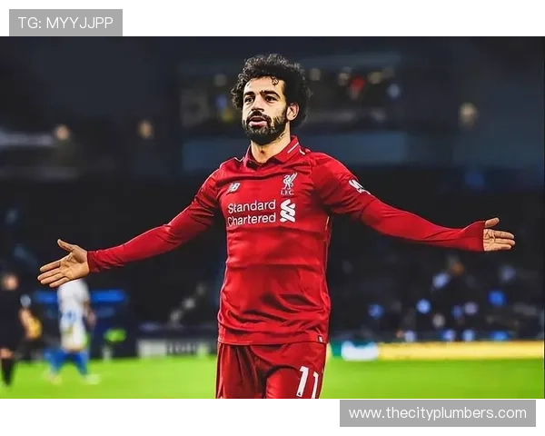 利物浦萨拉赫依旧关键,核心输出依赖性阶段性变化对球队表现造成影响 利物浦萨拉赫依旧关键,核心输出依赖性阶段性变化对球队表现造成影响